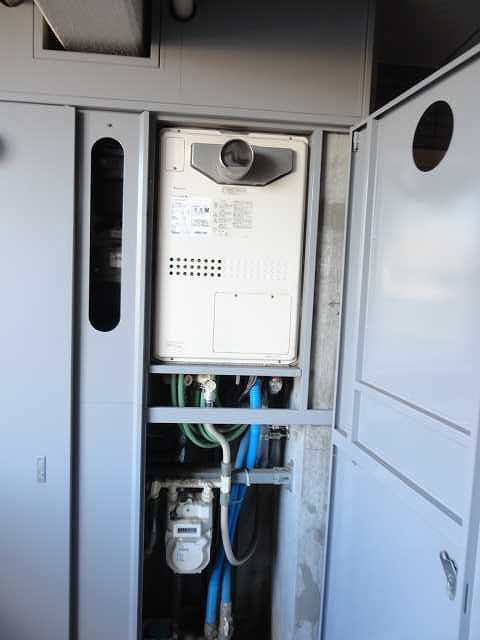 GTH-C2460AW3H-T-1 BL - 扉内設置（丸排気） | ノーリツ | ガス給湯器 